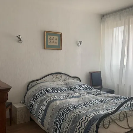 Appartamento 100 M With Parking And Balcony In The Hypercenter *